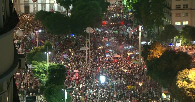 Sem Título-13.jpg Sem Título-13.jpg