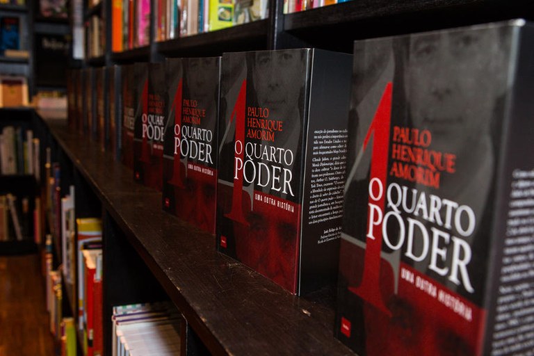 capa o quarto poder capa o quarto poder