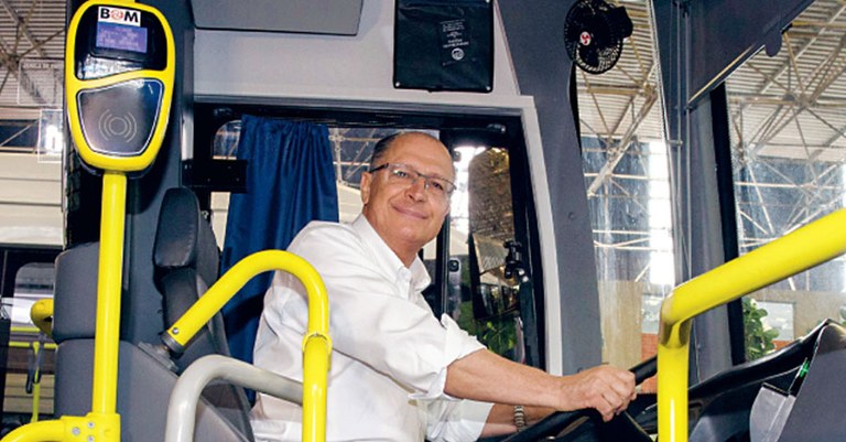 Geraldo Alckmin Ônibus.jpg
