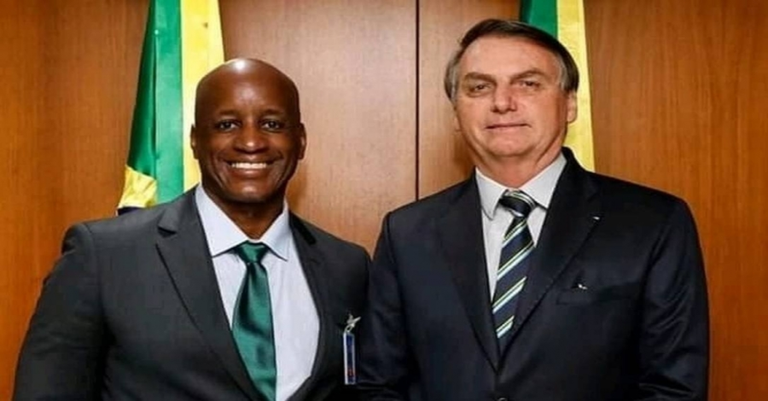 sergiocamargo_bolsonaro8980241.png sergiocamargo_bolsonaro8980241.png