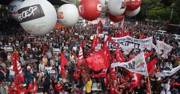 Resultado de imagem para Centrais farão nova greve geral contra reformas no final de junho