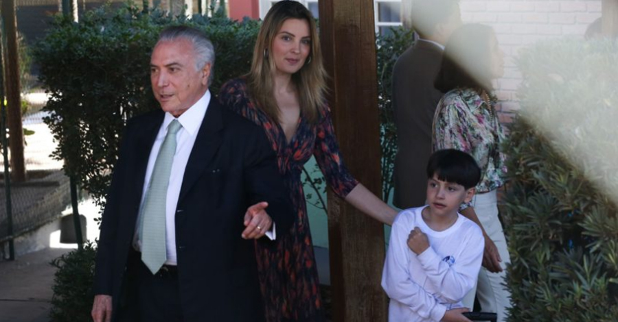 Convocou a imprensa para mostrar "o lado humano"... (Créditos: José Cruz/Agência Brasil)