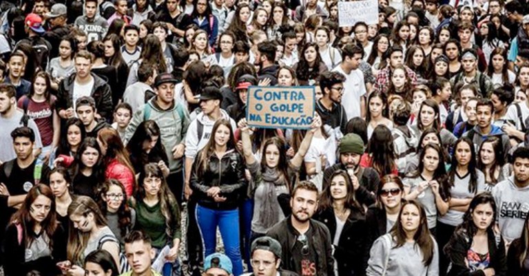 EducacaoB.jpg EducacaoB.jpg