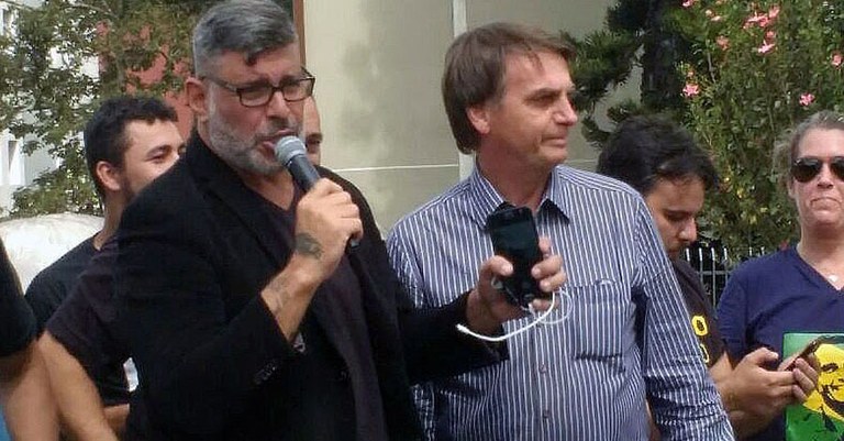 Sem Título-10.jpg Sem Título-10.jpg
