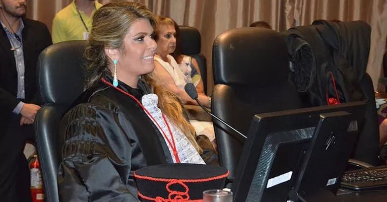 Sem Título-10.jpg Sem Título-10.jpg