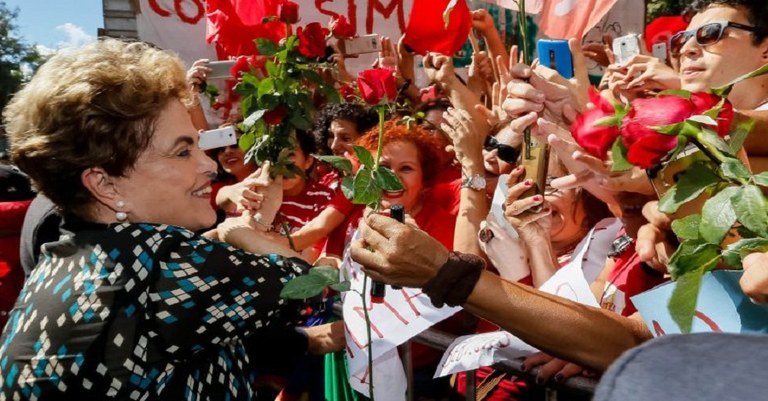 dilma frente brasil.jpg dilma frente brasil.jpg