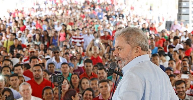 Lula1.jpg Lula1.jpg