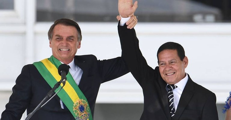 Sem Título-8.jpg Sem Título-8.jpg