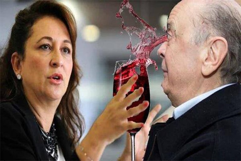 cerra e katia com vinho cerra e katia com vinho