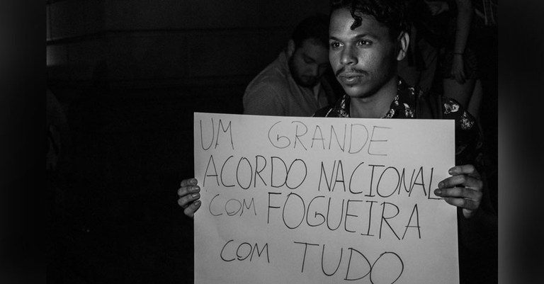 Sem Título-2.jpg Sem Título-2.jpg