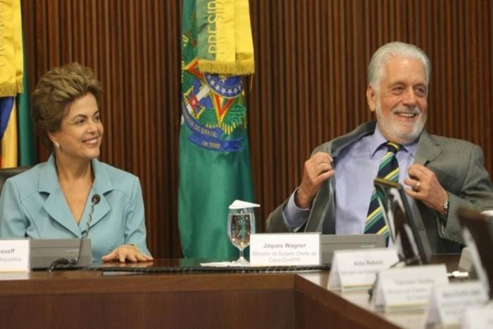 wagner dilma interna.jpg