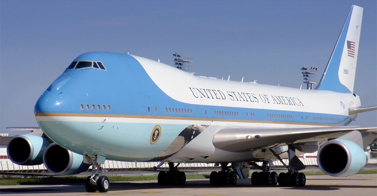 AirForceOne.jpg AirForceOne.jpg