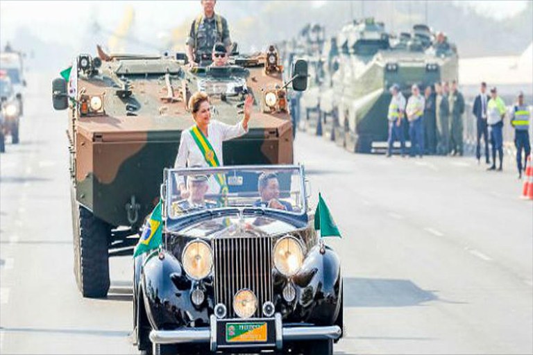 carro de dilma 7 de setembro carro de dilma 7 de setembro