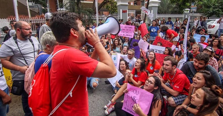 Sem Título-1.jpg Sem Título-1.jpg