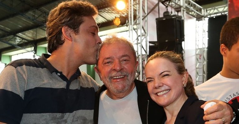 Lindbergh Lula Gleisi.jpg Lindbergh Lula Gleisi.jpg