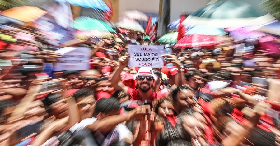 Foto Lula Ceará.jpg "Estão fazendo tudo isso para eu não ser candidato em 2018" (Crédito: Ricardo Stuckert)