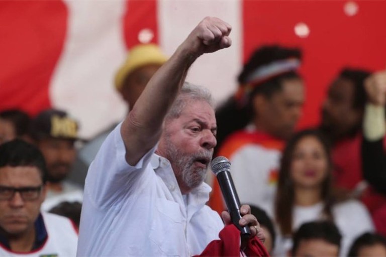 lula acampamento