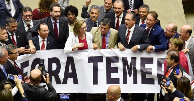 Sem Título-4.jpg Sem Título-4.jpg