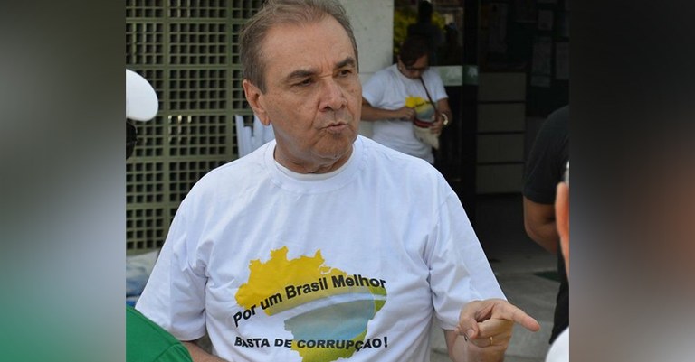 Sem Título-6.jpg Sem Título-6.jpg